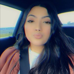 Meet your Posher, Liliana